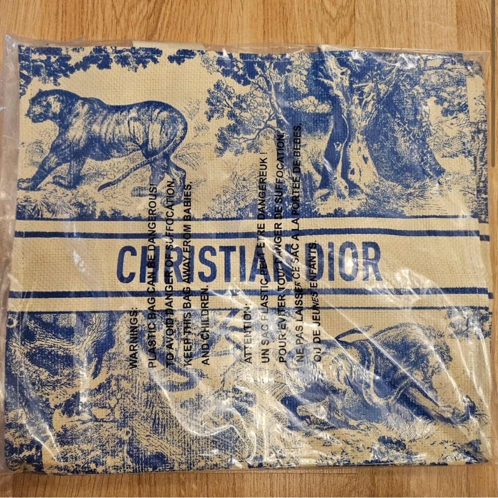 New in bag Christian Dior VIP Dioriviera Raffia Tote in Tan & … - Picture 4 of 9